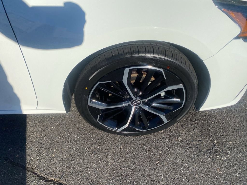 Used 2024 Nissan Altima 2.5 SR image 9