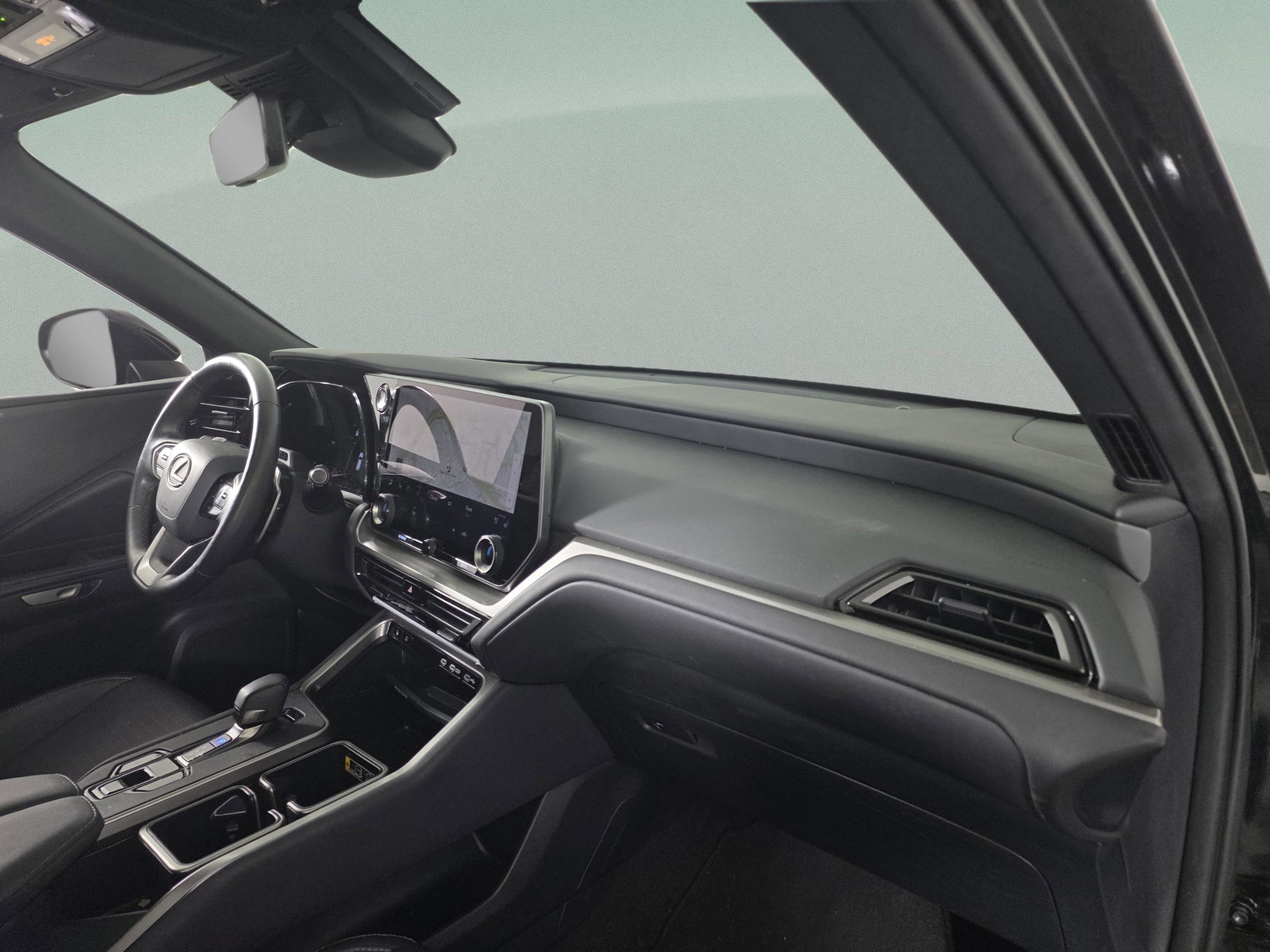 Certified 2025 Lexus TX 350 FWD w/ Technology Package image 19