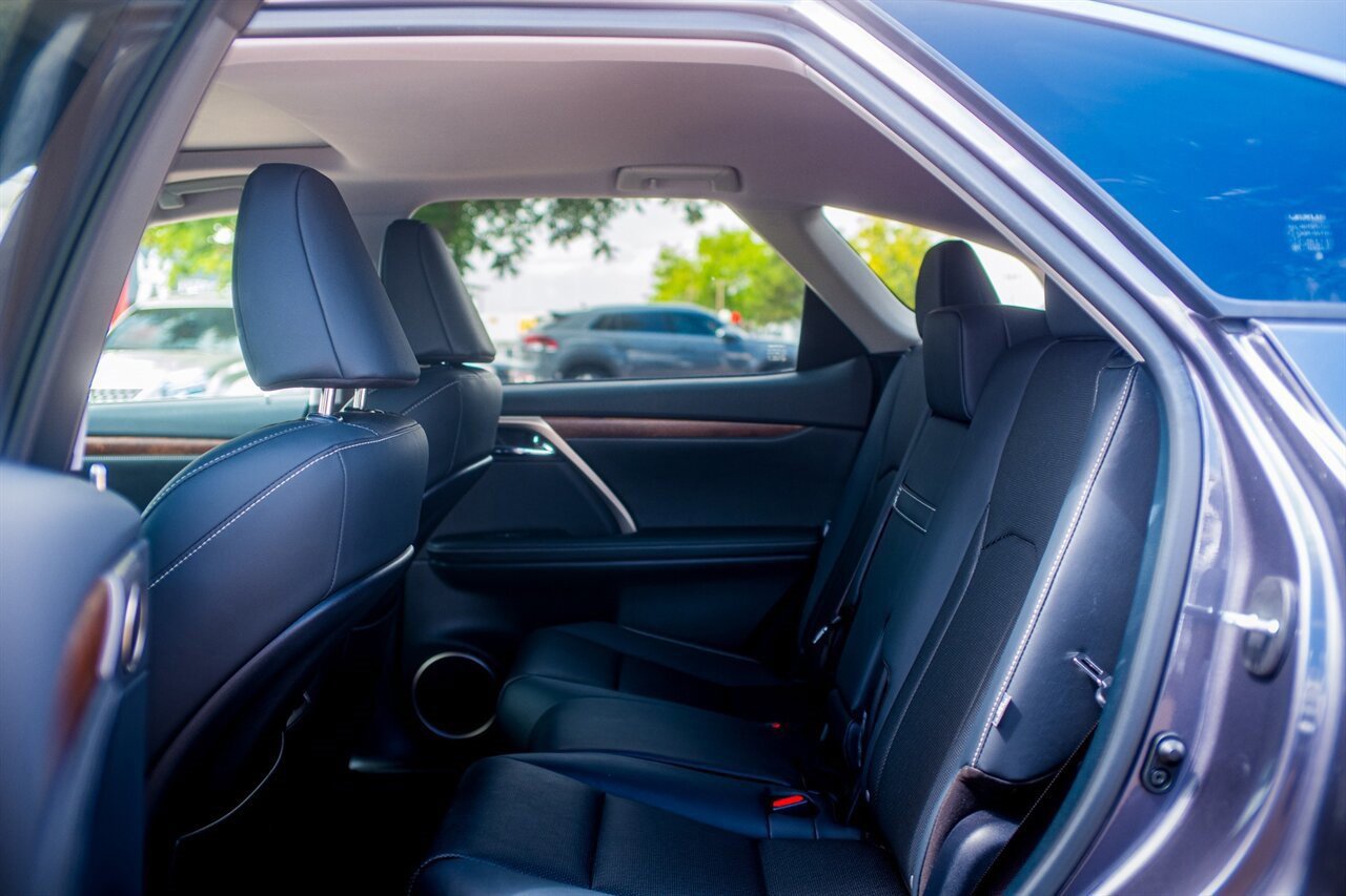Used 2022 Lexus RX 350L FWD w/ Premium Package image 30