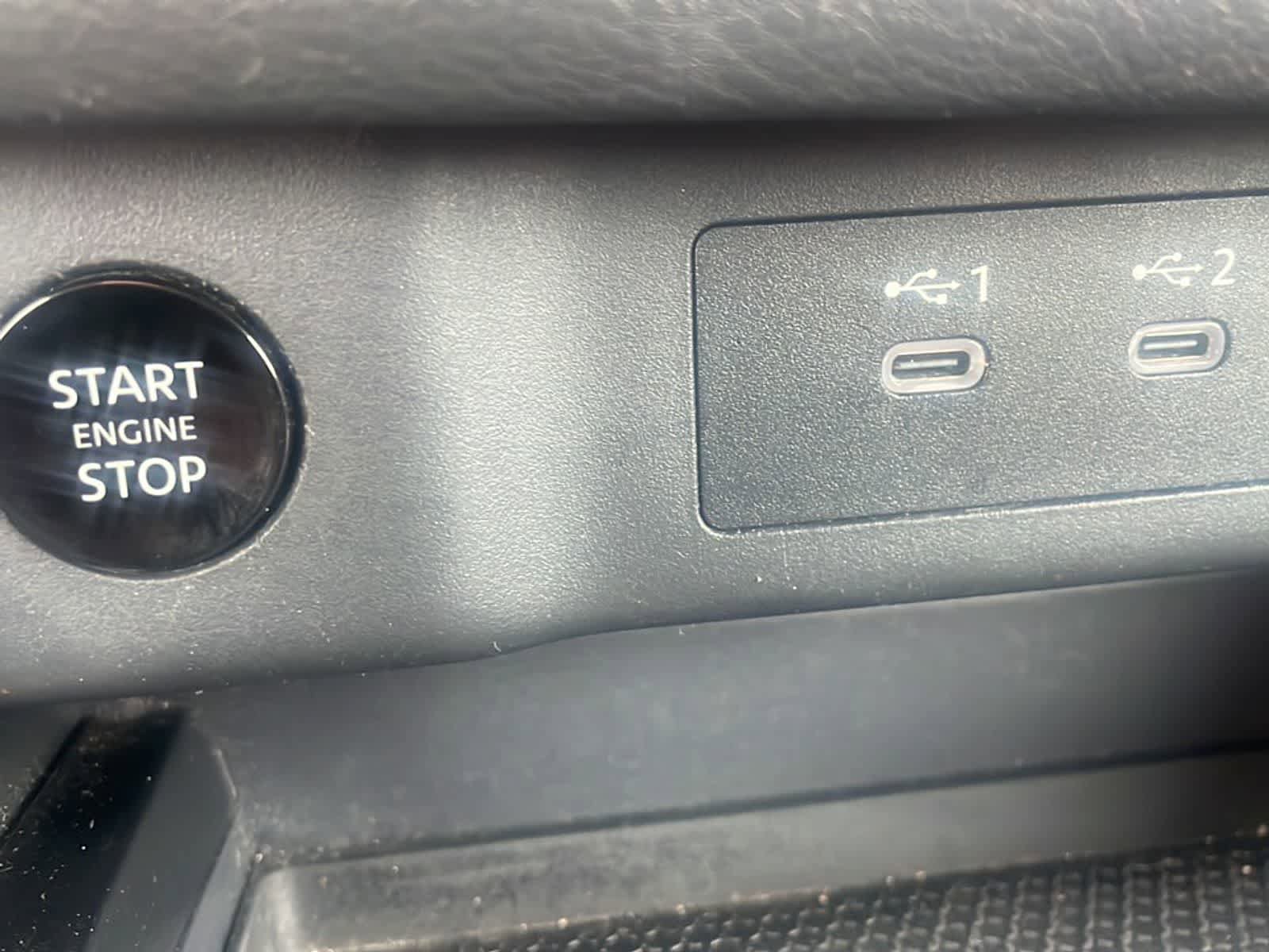 Used 2024 Nissan Rogue S AWD/4WD image 22