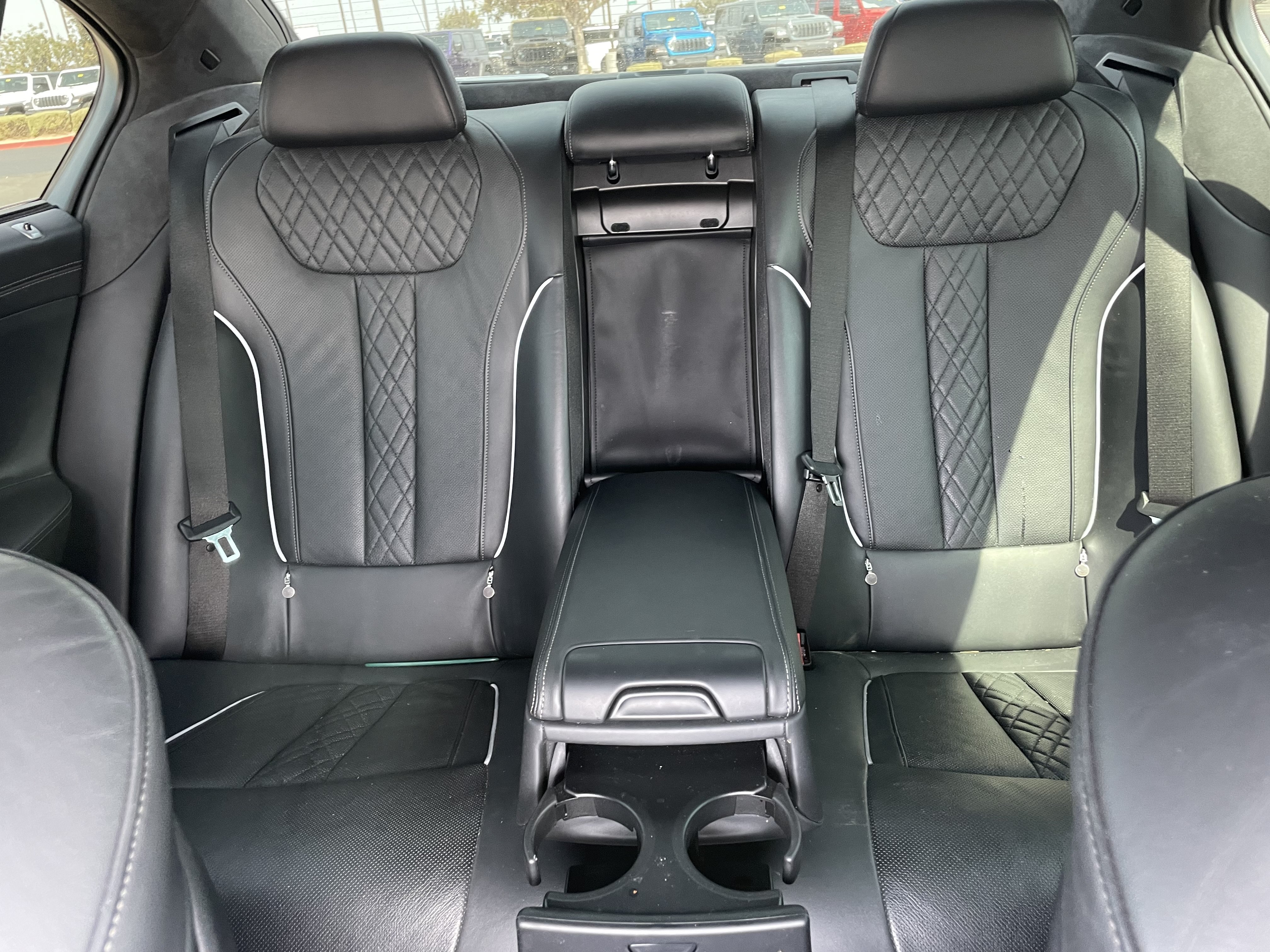 Used 2019 BMW 750i w/ Executive Package RWD image 18
