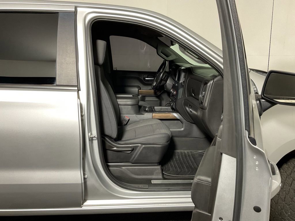 Used 2019 Chevrolet Silverado 1500 RST w/ All-Star Edition image 34