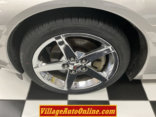 Used 2007 Chevrolet Corvette Coupe w/ Preferred Equipment Group RWD image 9