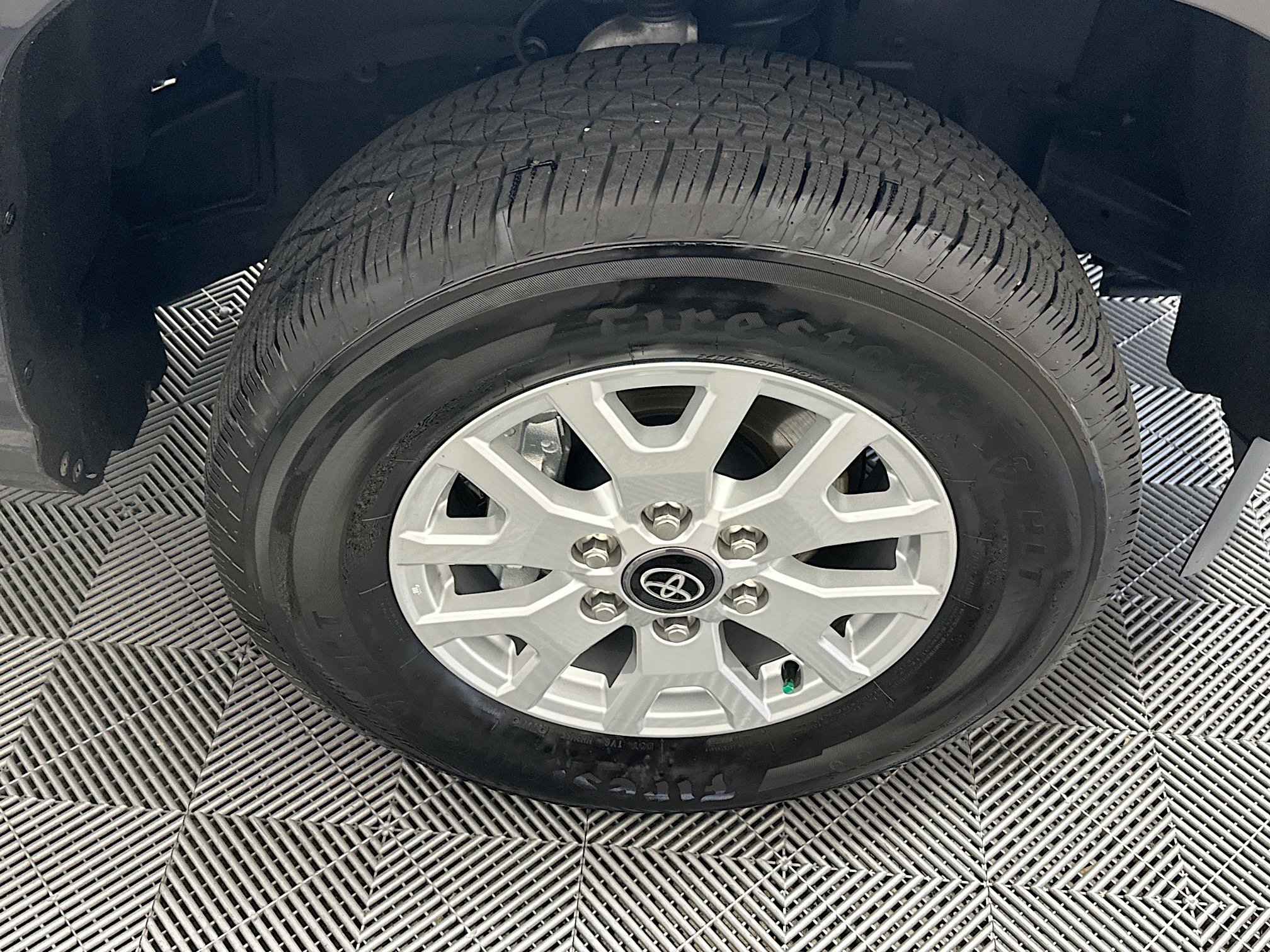 Used 2024 Toyota Tacoma SR5 RWD image 11