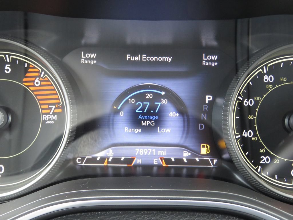 Used 2022 Jeep Cherokee Limited AWD/4WD image 21