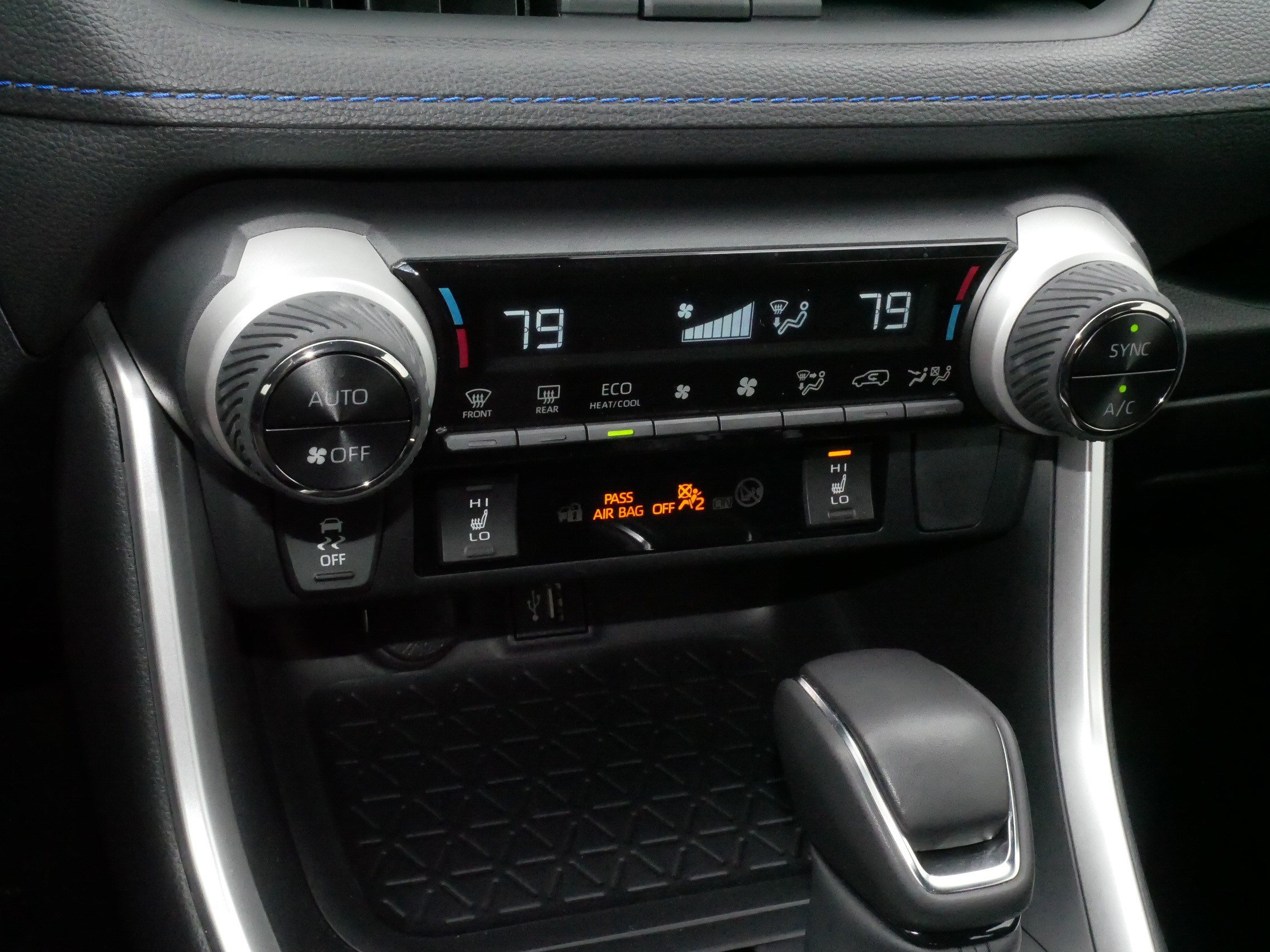 Certified 2025 Toyota RAV4 XSE w/ Weather Package AWD/4WD image 23
