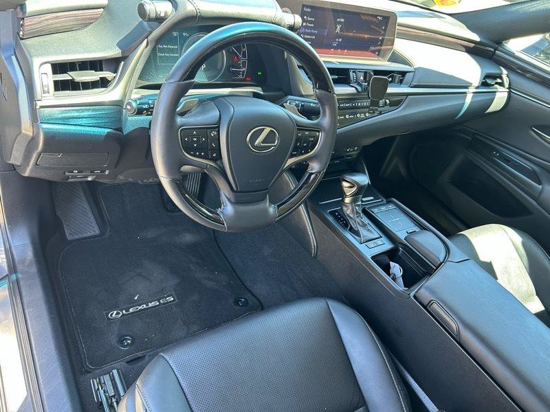 Used 2019 Lexus ES 300h w/ Premium Package FWD image 8