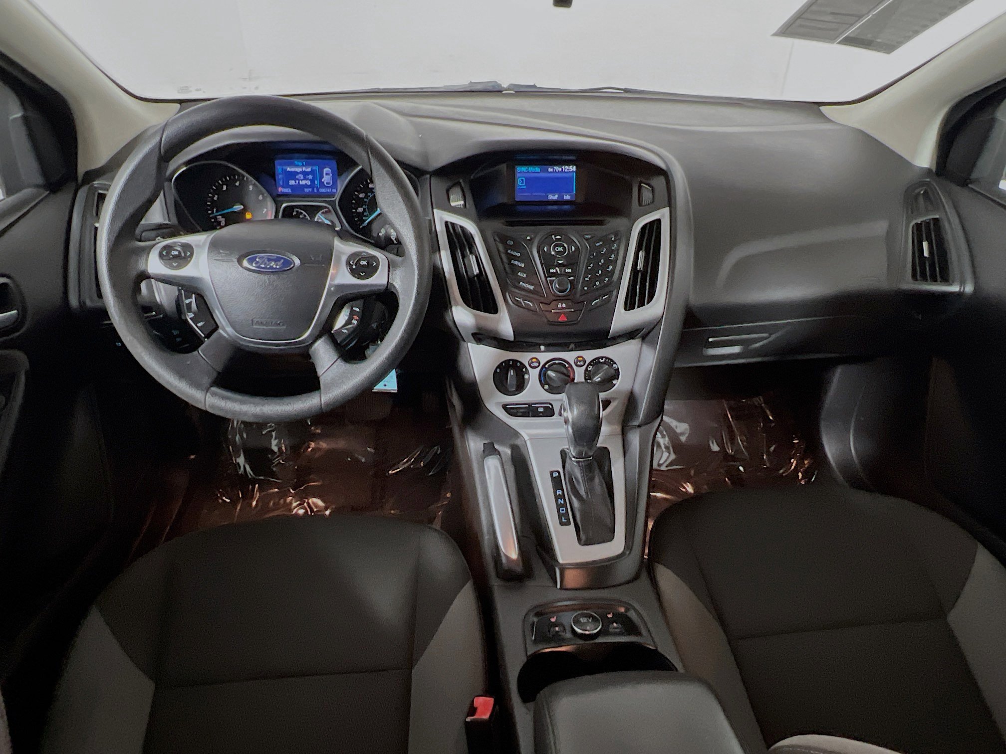 Used 2013 Ford Focus SE w/ SE Winter Pkg image 27