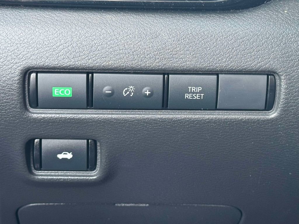 Used 2023 Nissan Sentra SV w/ All-Weather Package FWD image 18