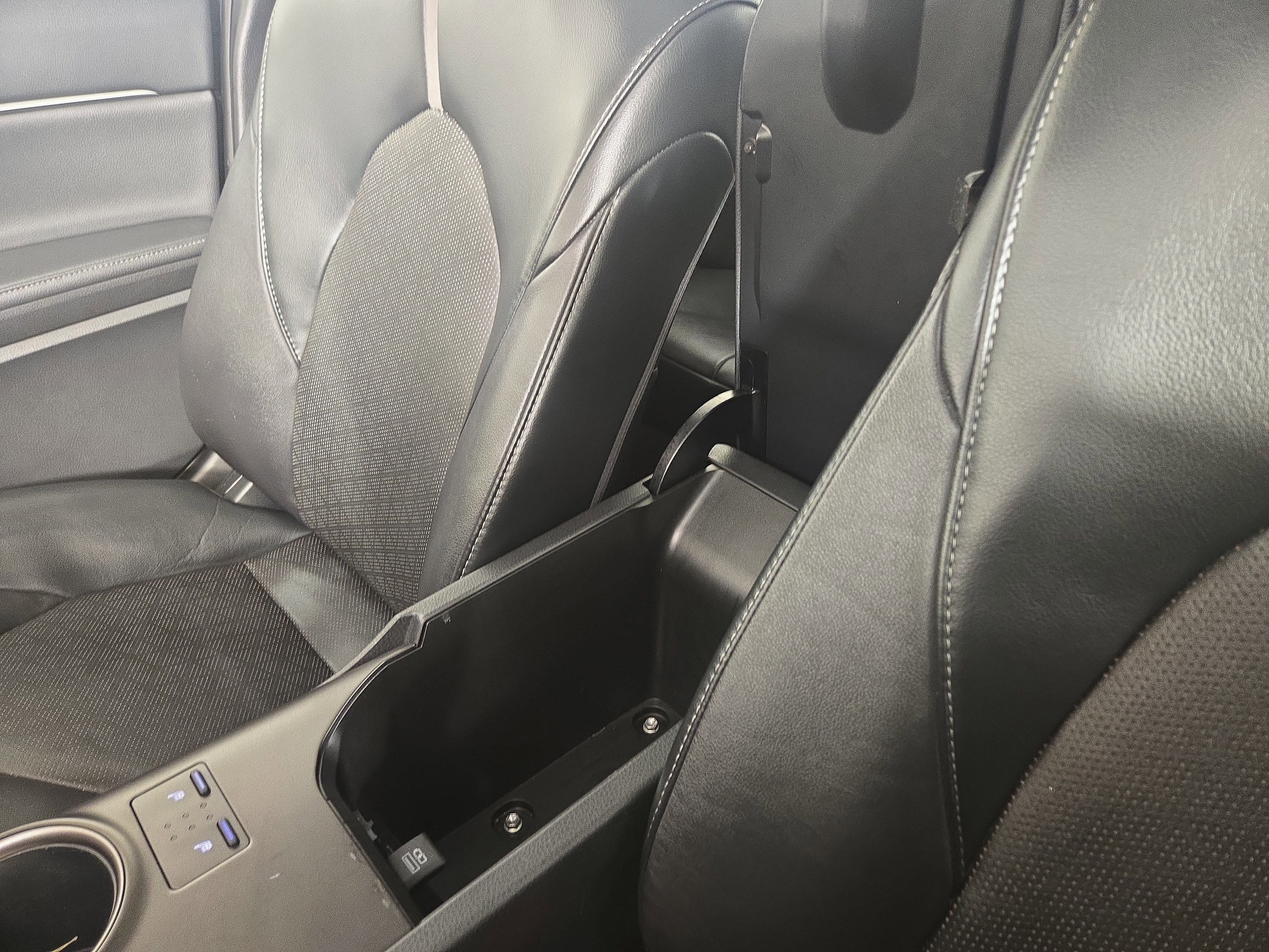 Used 2024 Toyota Camry XSE image 29