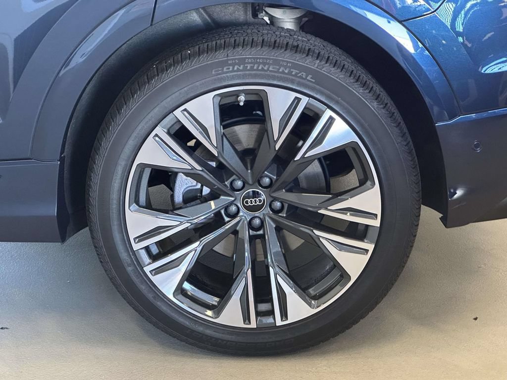 Used 2026 Audi Q8 Premium Plus AWD/4WD image 7