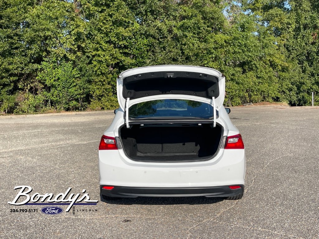 Used 2024 Chevrolet Malibu LT FWD image 14