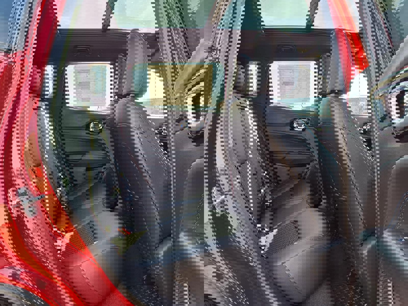 New 2026 Jeep Compass Latitude w/ Sun and Sound Group image 25