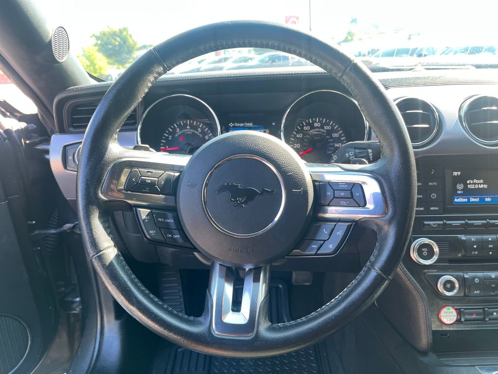 Used 2017 Ford Mustang Coupe RWD image 23