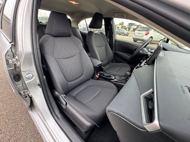 Used 2022 Toyota Corolla LE FWD image 11