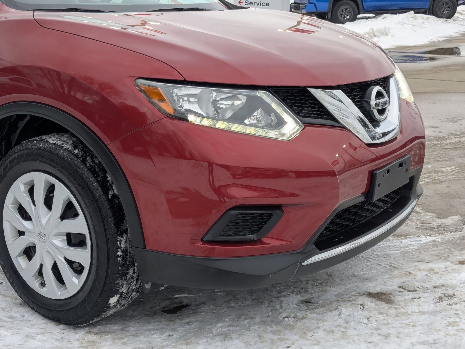 Used 2015 Nissan Rogue S image 34