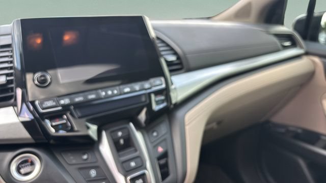 Used 2021 Honda Odyssey EX-L image 25