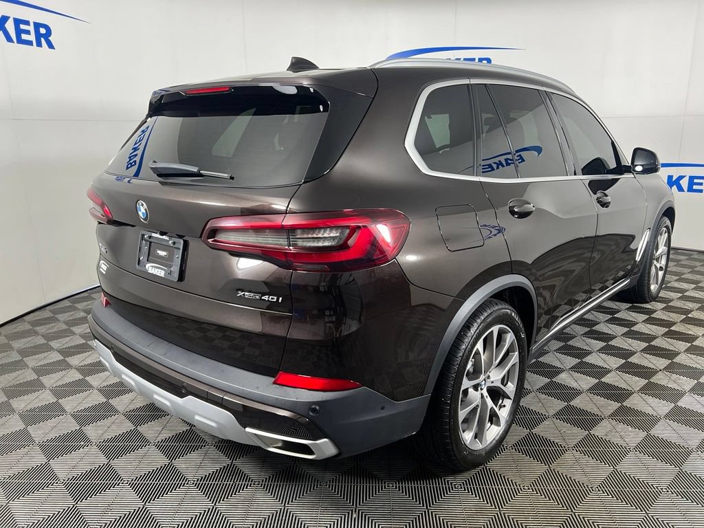 Used 2022 BMW X5 xDrive40i w/ Premium Package AWD/4WD image 6