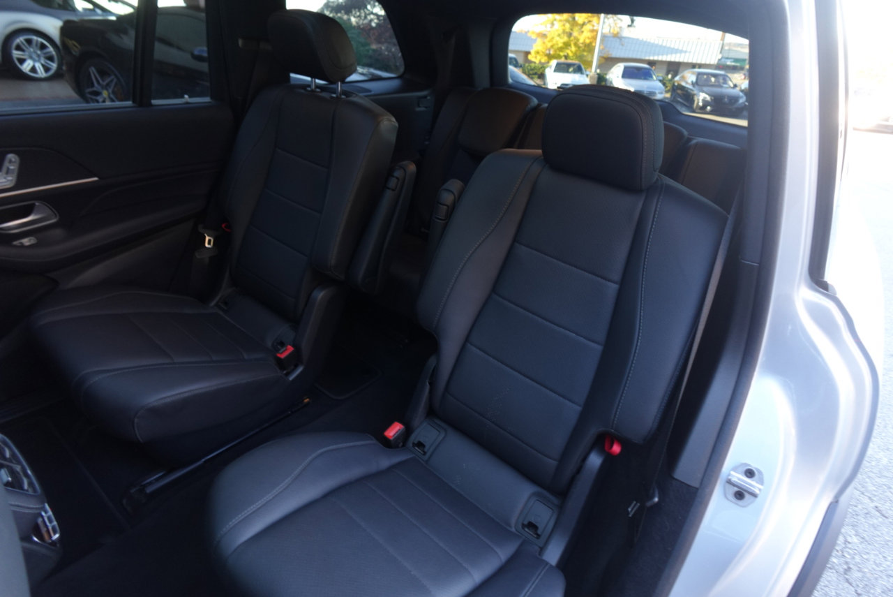 Used 2023 Mercedes-Benz GLS 450 4MATIC w/ Warmth & Comfort Package image 21