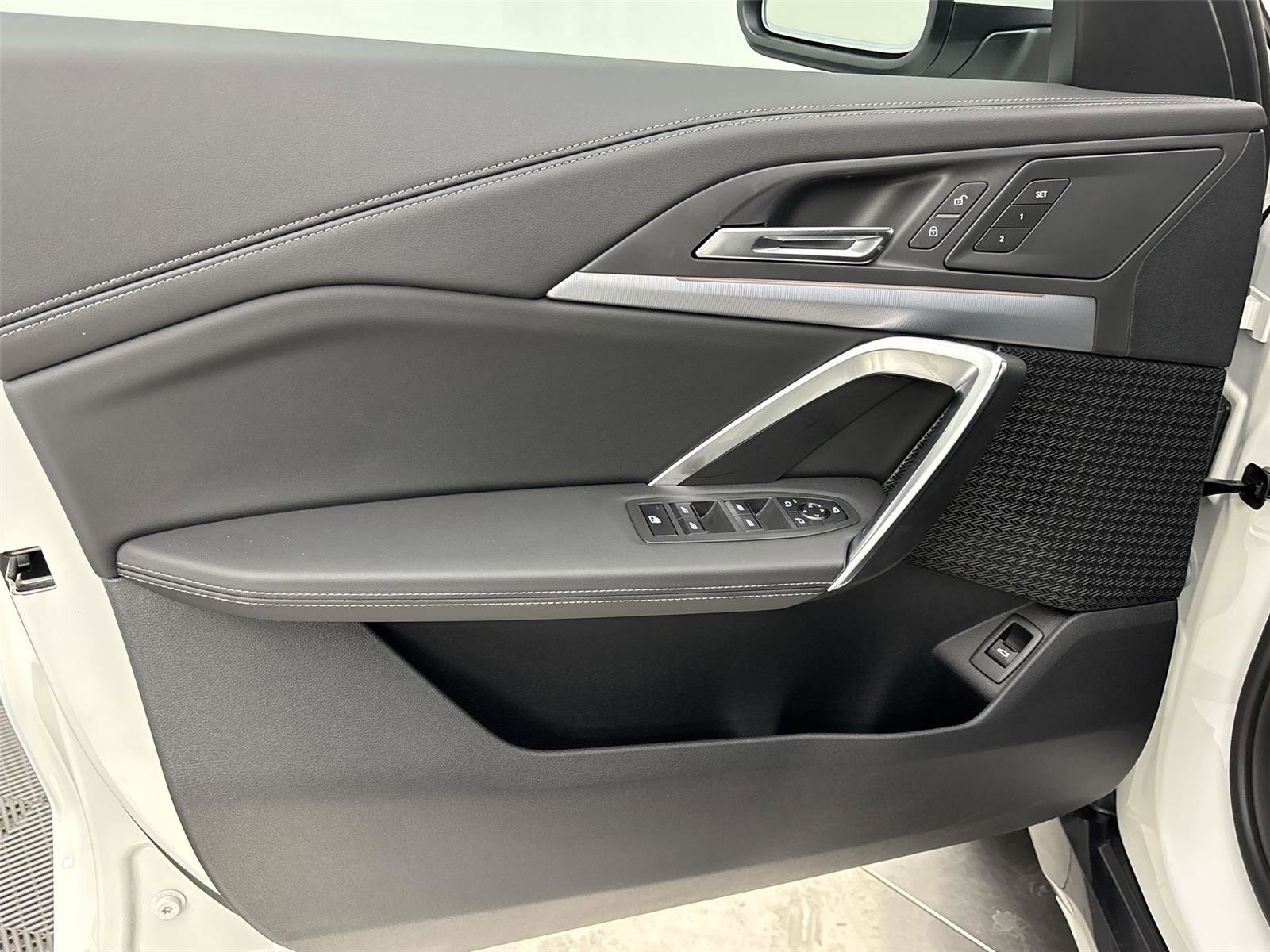 New 2025 BMW X1 xDrive28i w/ Technology Package image 26