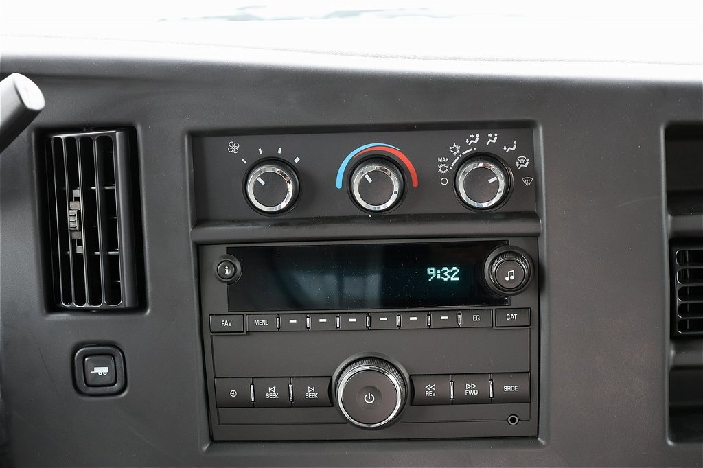 New 2025 Chevrolet Express 3500 w/ Power Convenience Package image 15