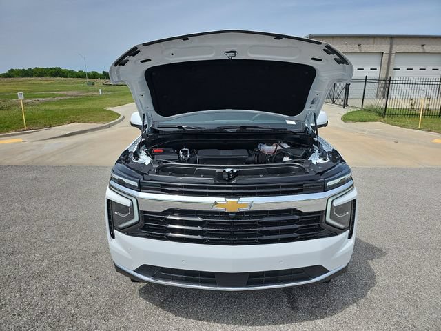 New 2026 Chevrolet Suburban LS w/ Max Trailering Package AWD/4WD image 30