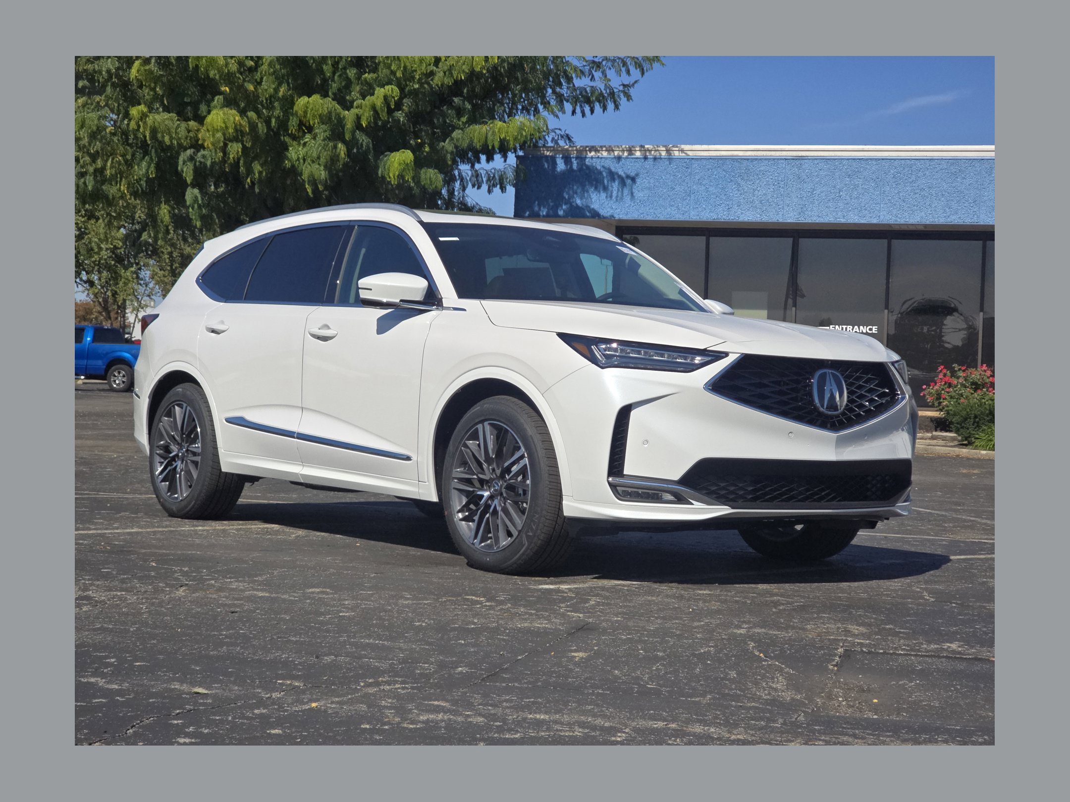 New 2026 Acura MDX w/ Advance Package AWD/4WD image 1