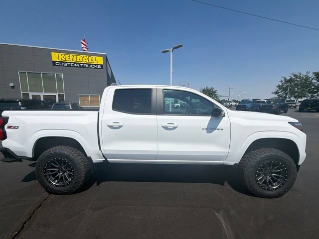 Used 2023 Chevrolet Colorado Z71 w/ Z71 Convenience Package 2 AWD/4WD image 3