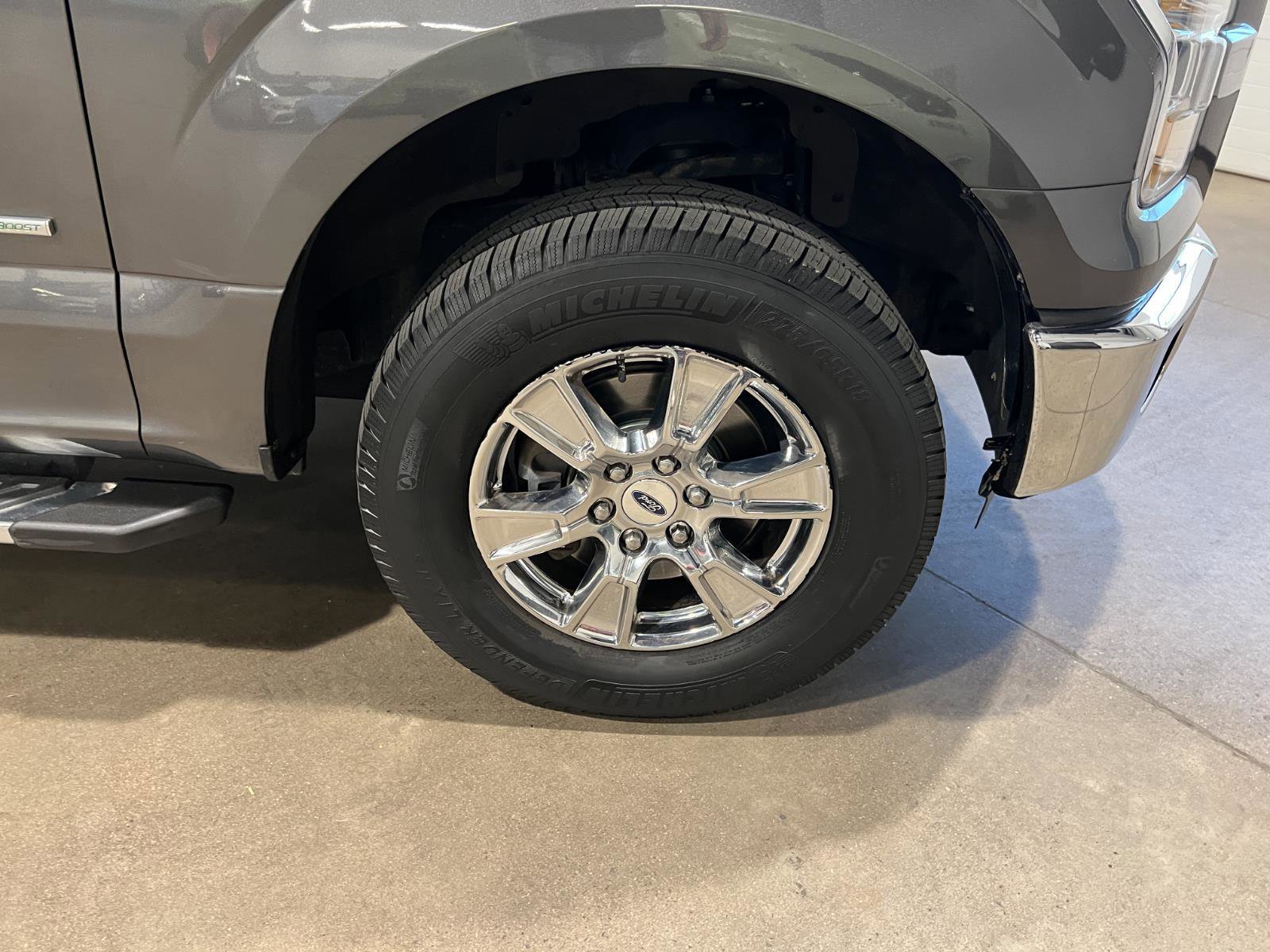 Used 2015 Ford F150 XLT w/ Equipment Group 302A Luxury image 38