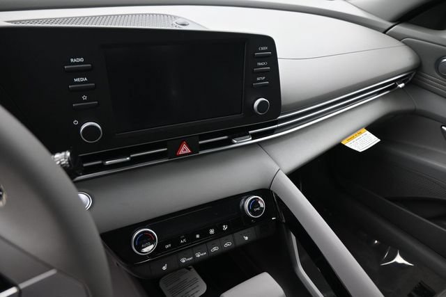 New 2026 Hyundai Elantra SEL Sport Premium FWD image 20