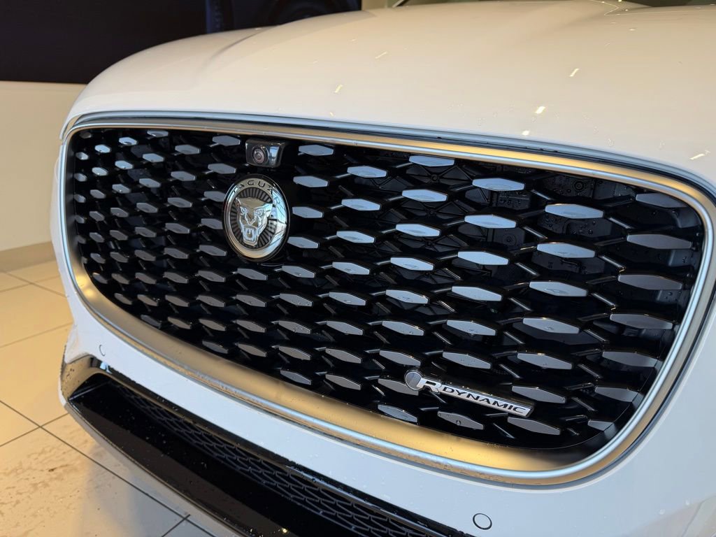 New 2025 Jaguar F-PACE R-Dynamic S image 9