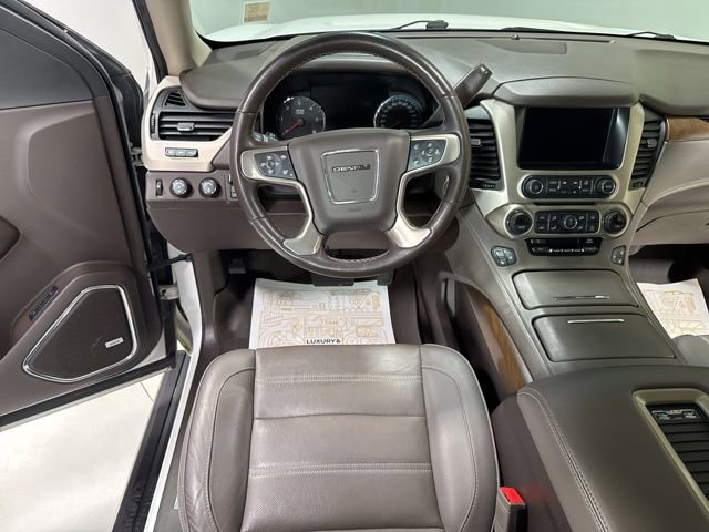 Used 2020 GMC Yukon Denali w/ Denali Ultimate Package image 21