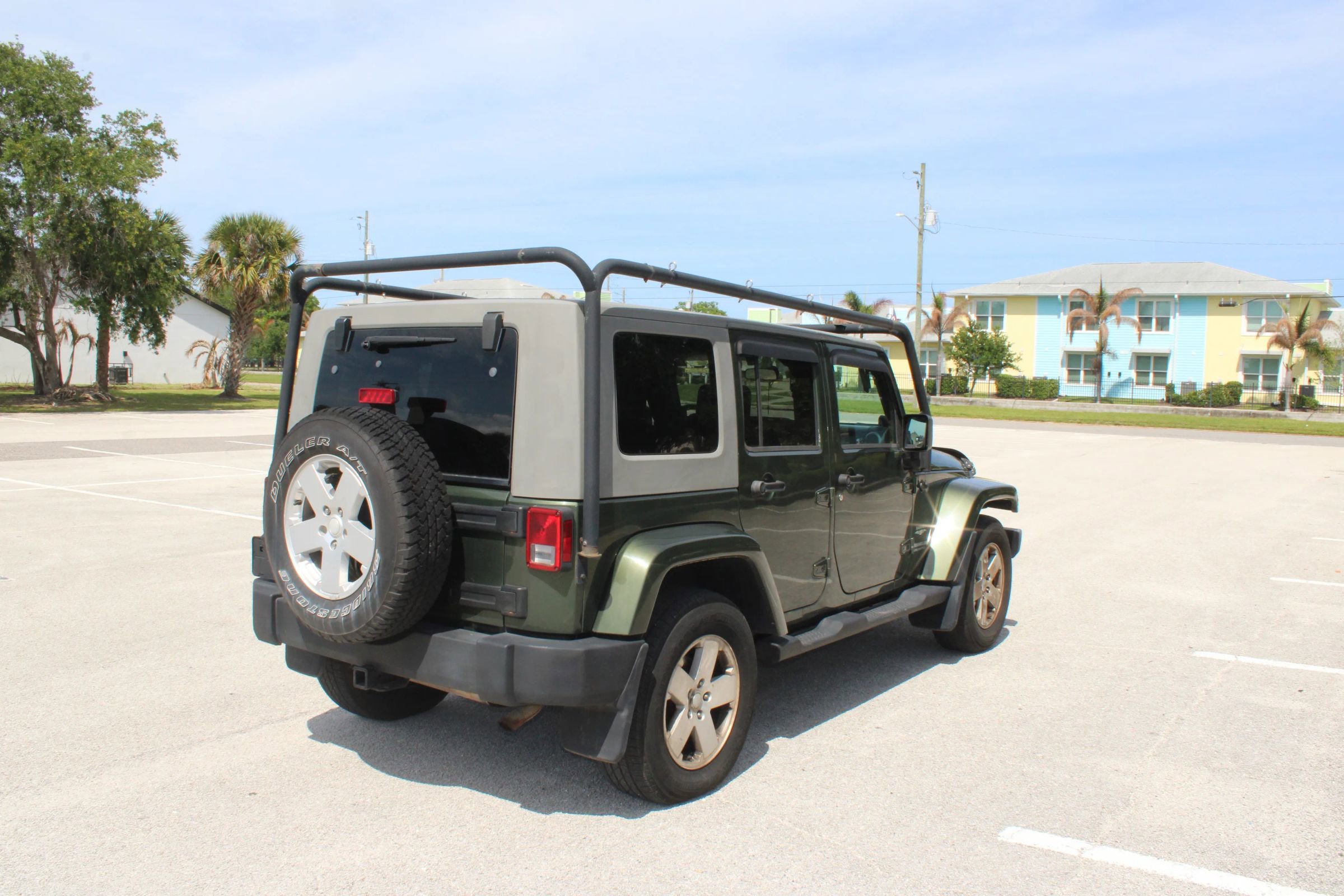 Used 2008 Jeep Wrangler Unlimited Sahara w/ Trailer Tow Group AWD/4WD image 15