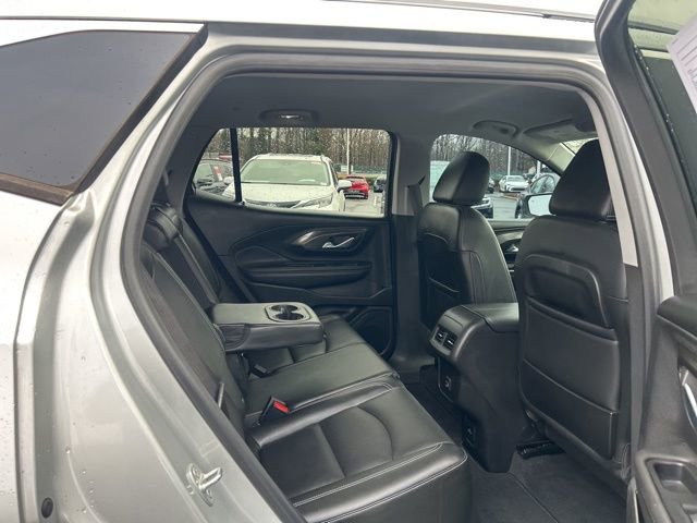 Used 2022 GMC Terrain SLT image 17