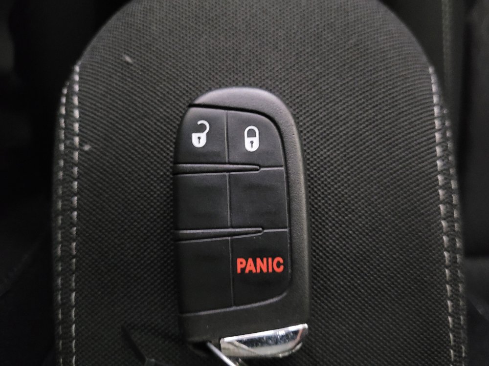 Used 2021 Jeep Renegade Latitude w/ Sun & Sound Group AWD/4WD image 32
