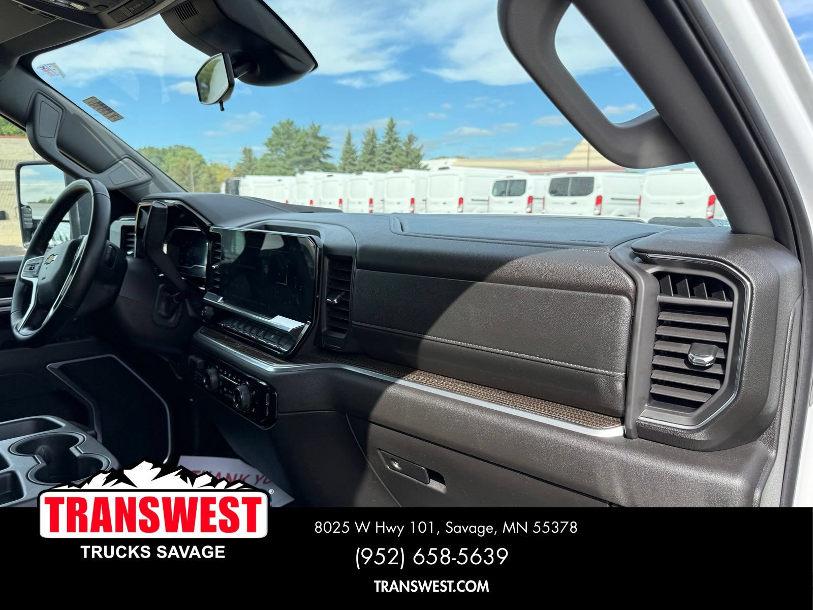 Used 2025 Chevrolet Silverado 2500 LT w/ Convenience Package AWD/4WD image 7