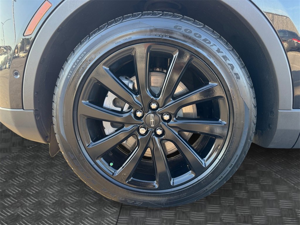 Used 2021 Lincoln Nautilus Reserve w/ Equipment Group 201A image 14