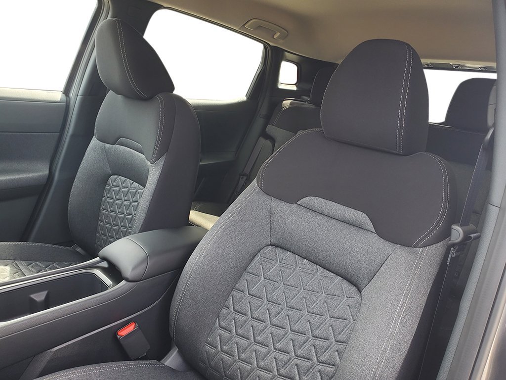 New 2027 Nissan Kicks SV FWD image 25