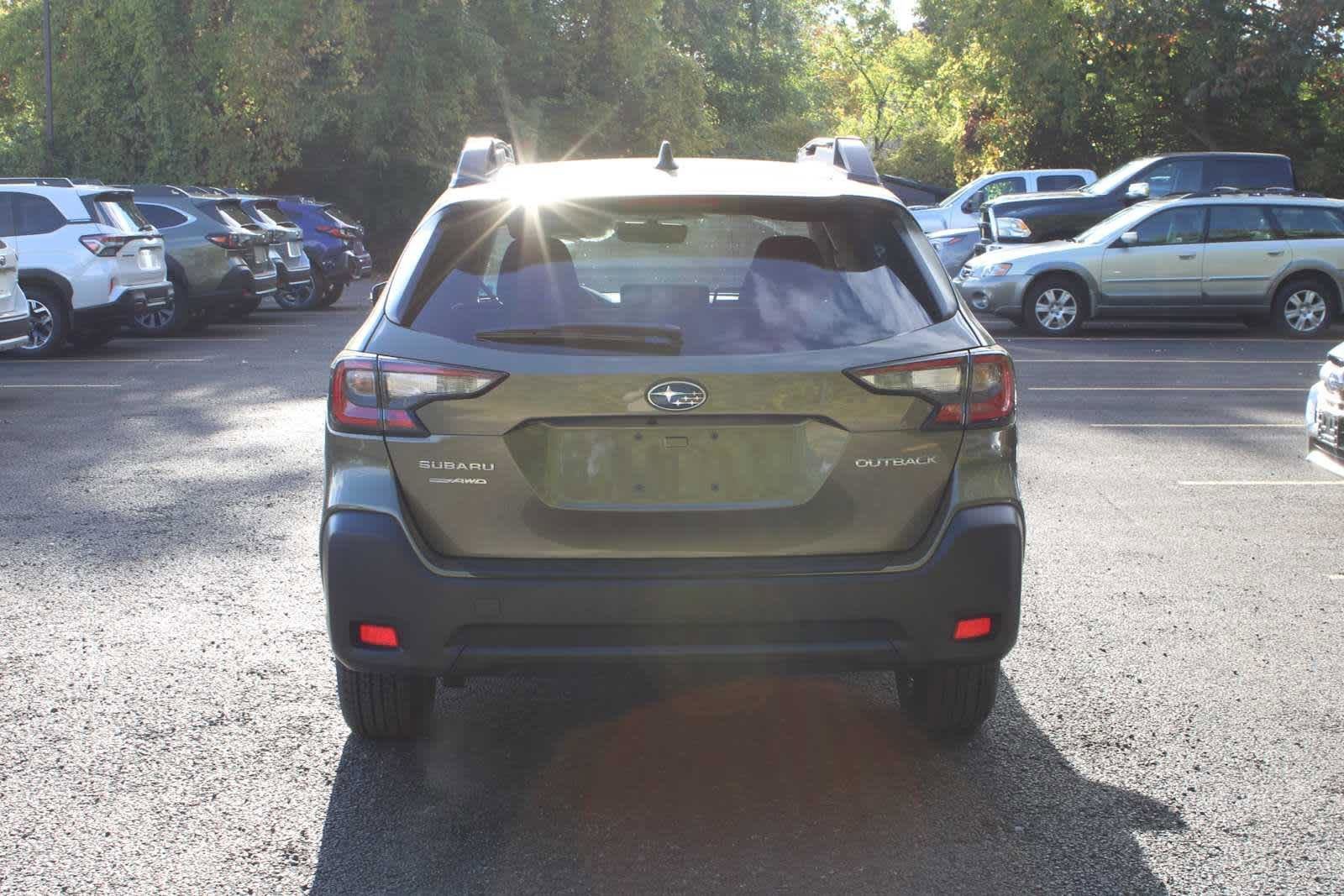 Used 2025 Subaru Outback Premium image 10