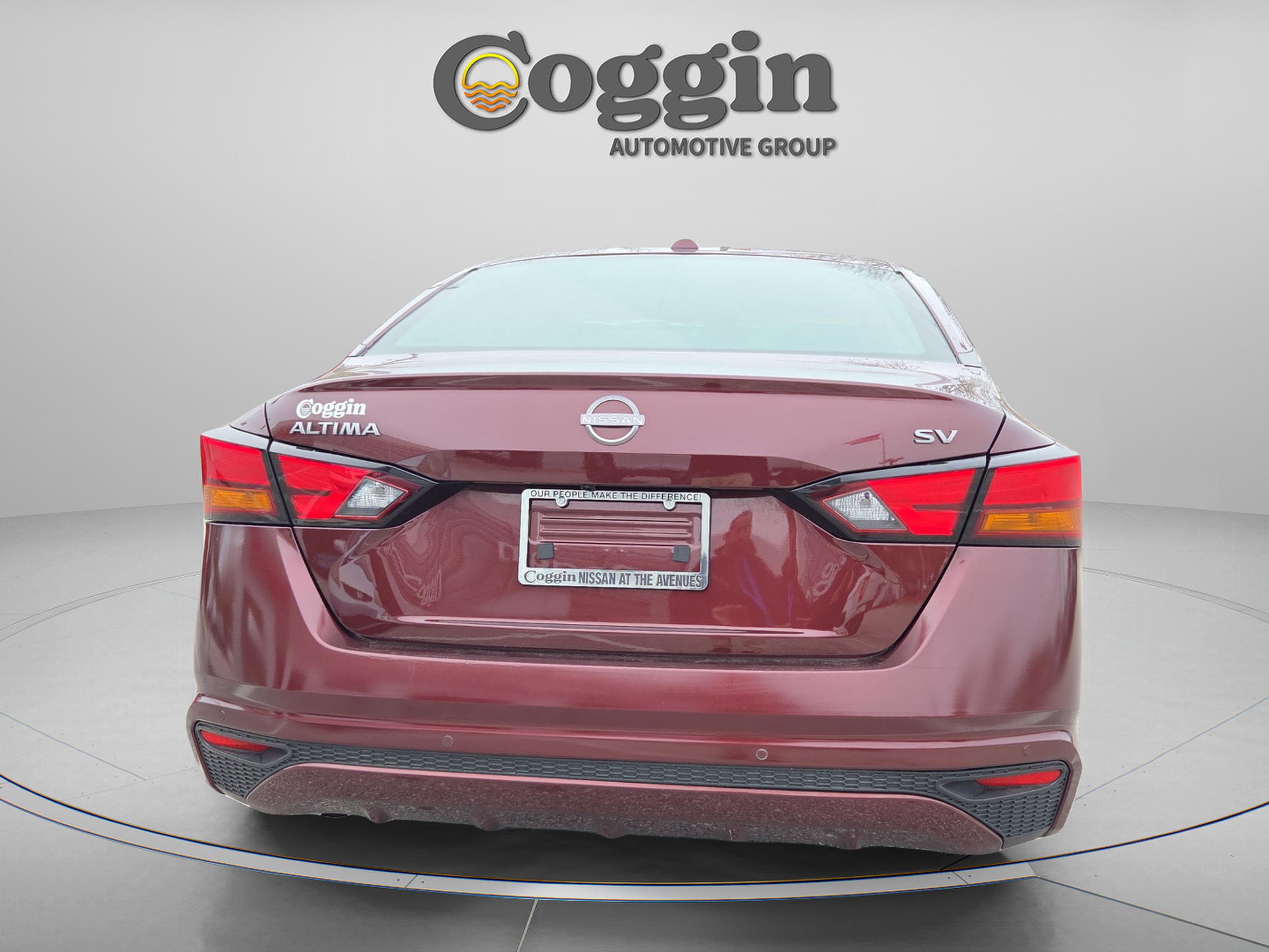 Used 2024 Nissan Altima 2.5 SV image 5