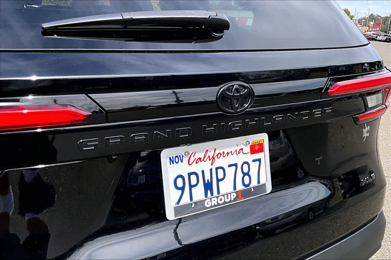 Certified 2024 Toyota Grand Highlander AWD image 9