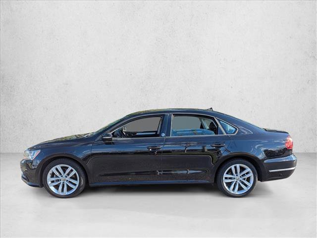 Used 2019 Volkswagen Passat 2.0T Wolfsburg image 8