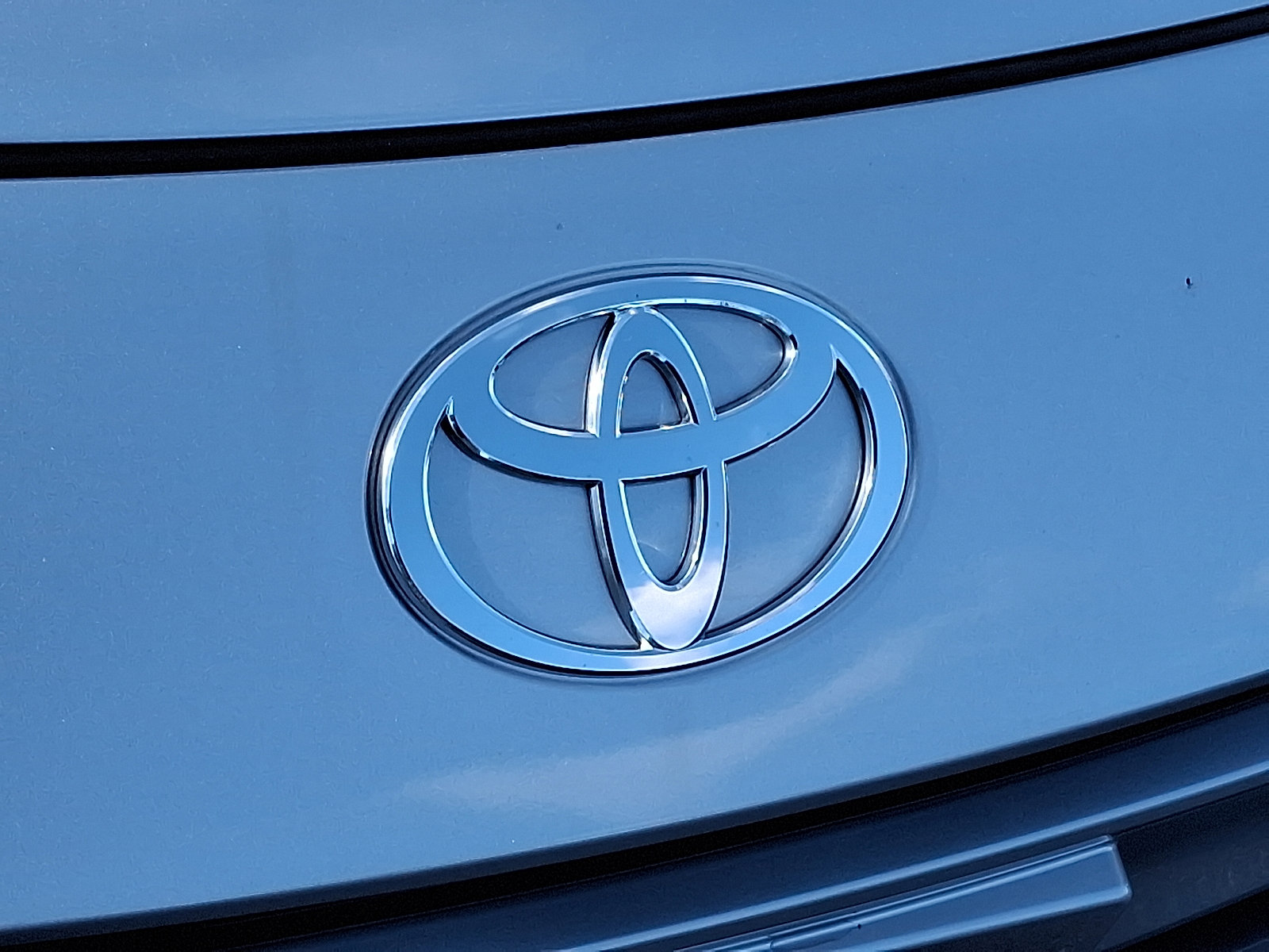 New 2026 Toyota Prius Plug-In Hybrid image 5