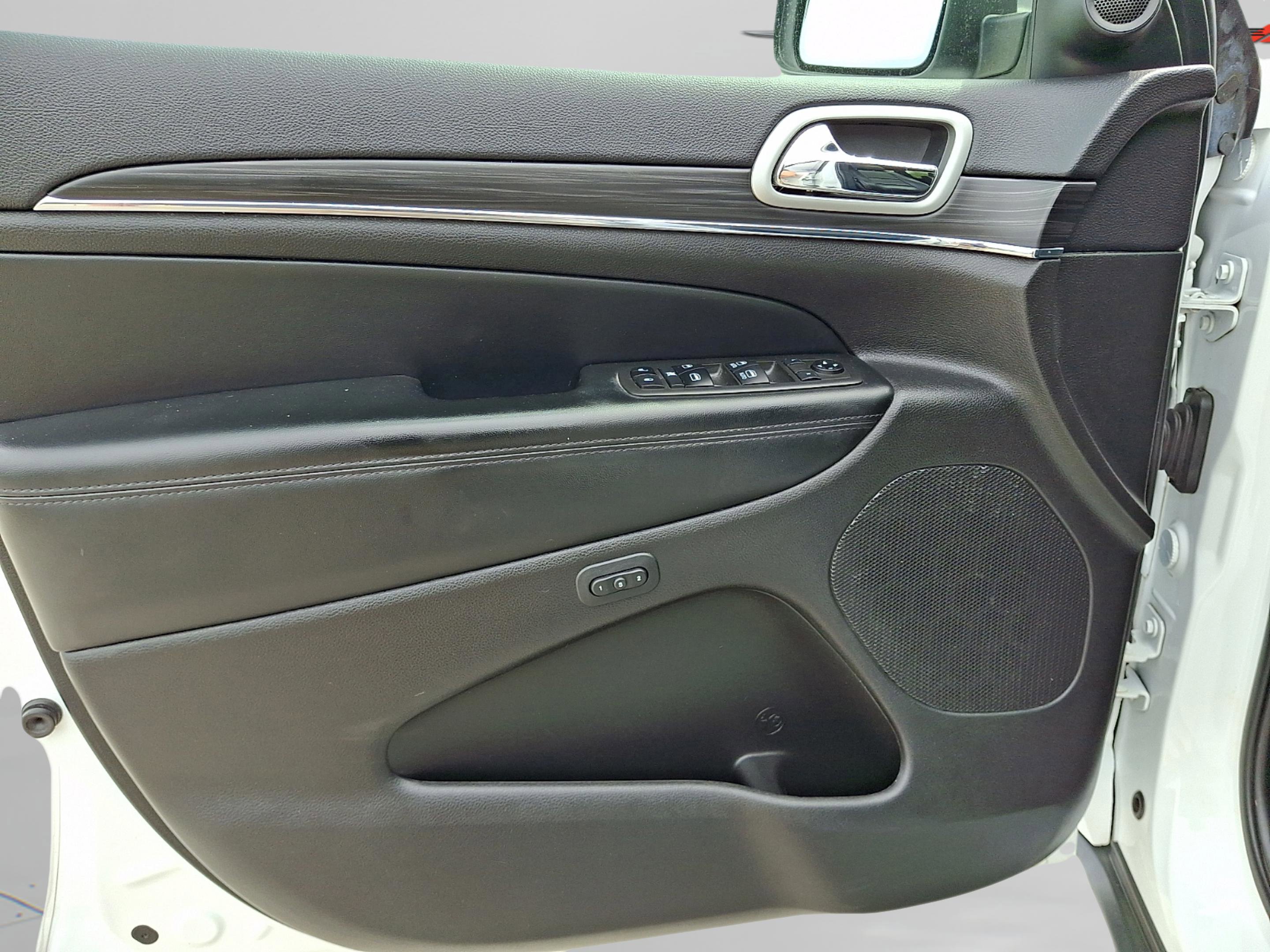 Certified 2021 Jeep Grand Cherokee Limited AWD/4WD image 13