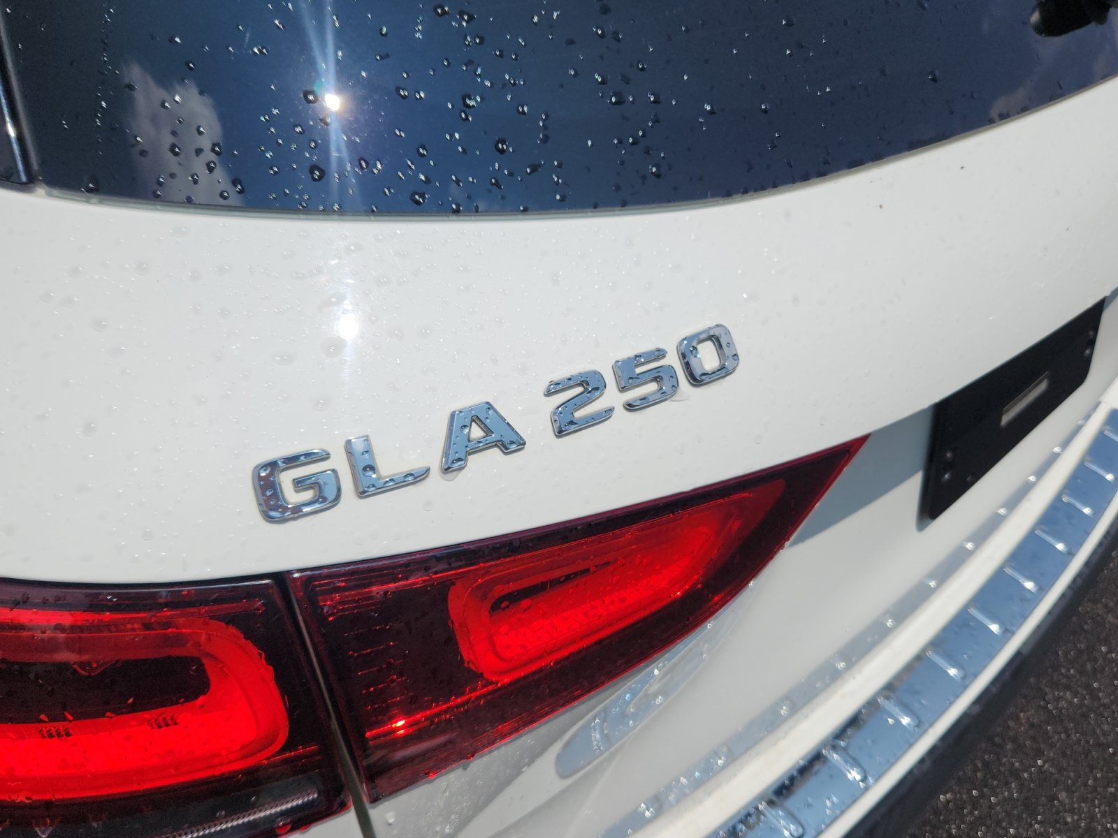 Used 2021 Mercedes-Benz GLA 250 4MATIC image 24