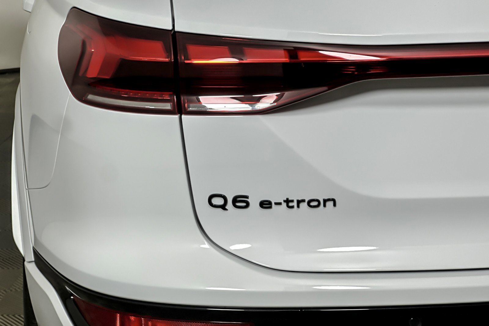 New 2027 Audi Q6 e-tron Premium Plus AWD/4WD image 26