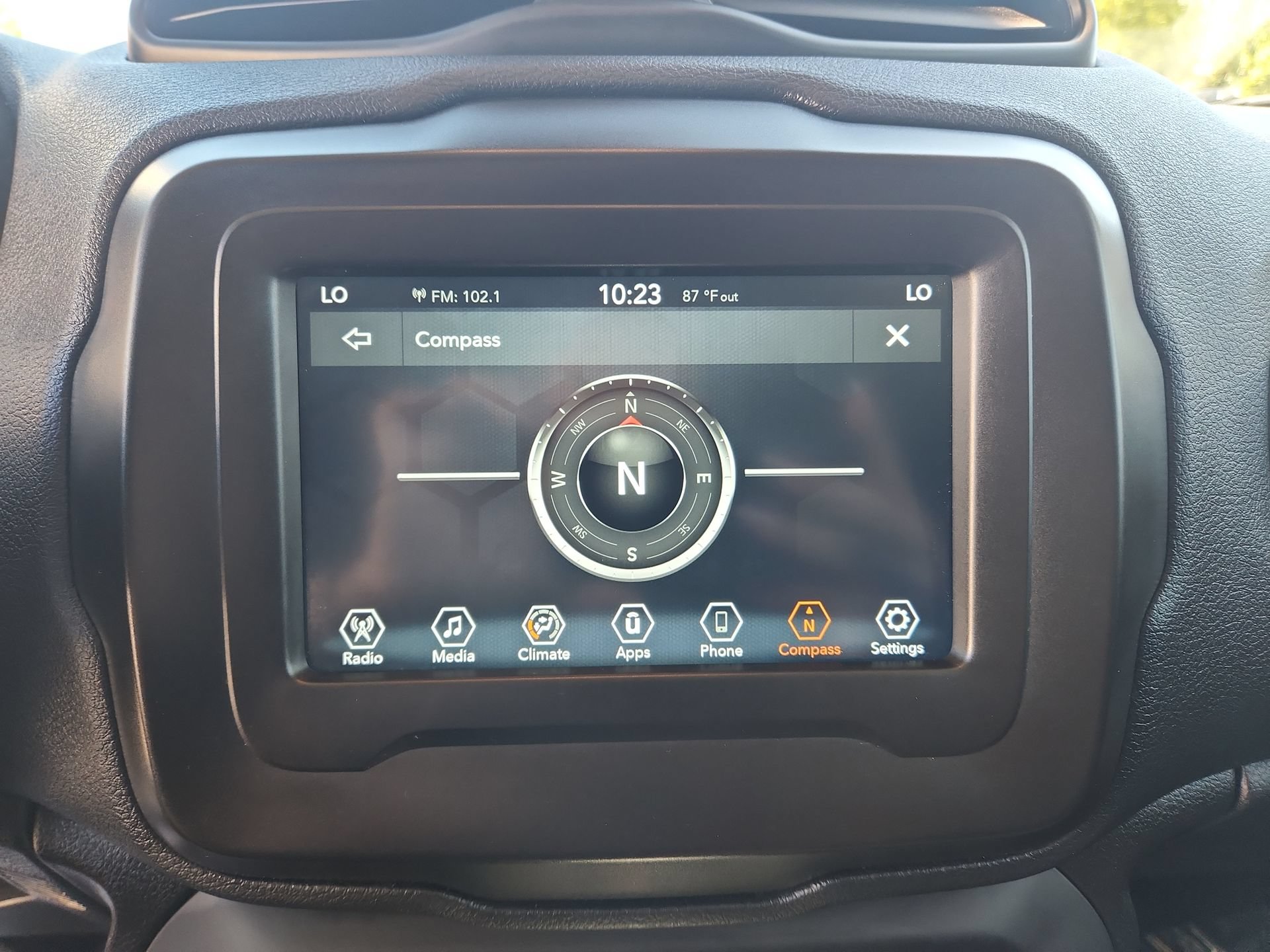 Used 2021 Jeep Renegade Latitude FWD image 19