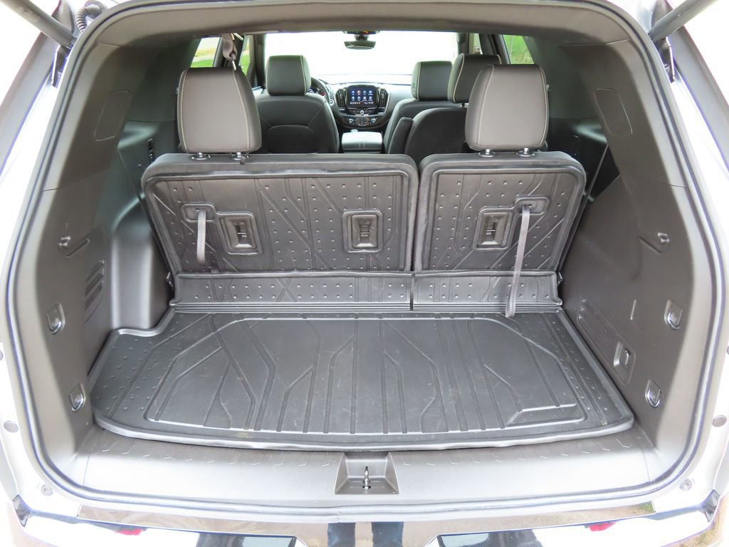 Certified 2023 Chevrolet Traverse Premier w/ Redline Edition AWD/4WD image 16