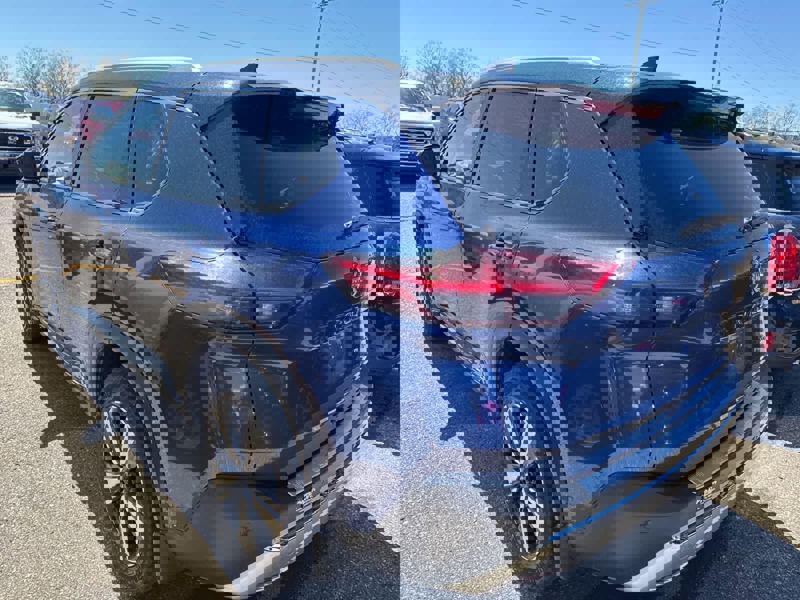 Used 2022 Nissan Rogue Platinum w/ Head-Up Display Package image 11