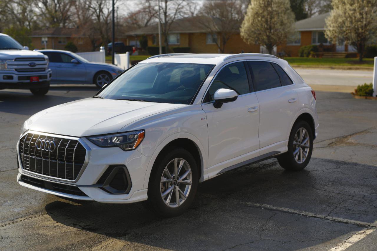 Used 2021 Audi Q3 2.0T Premium image 3